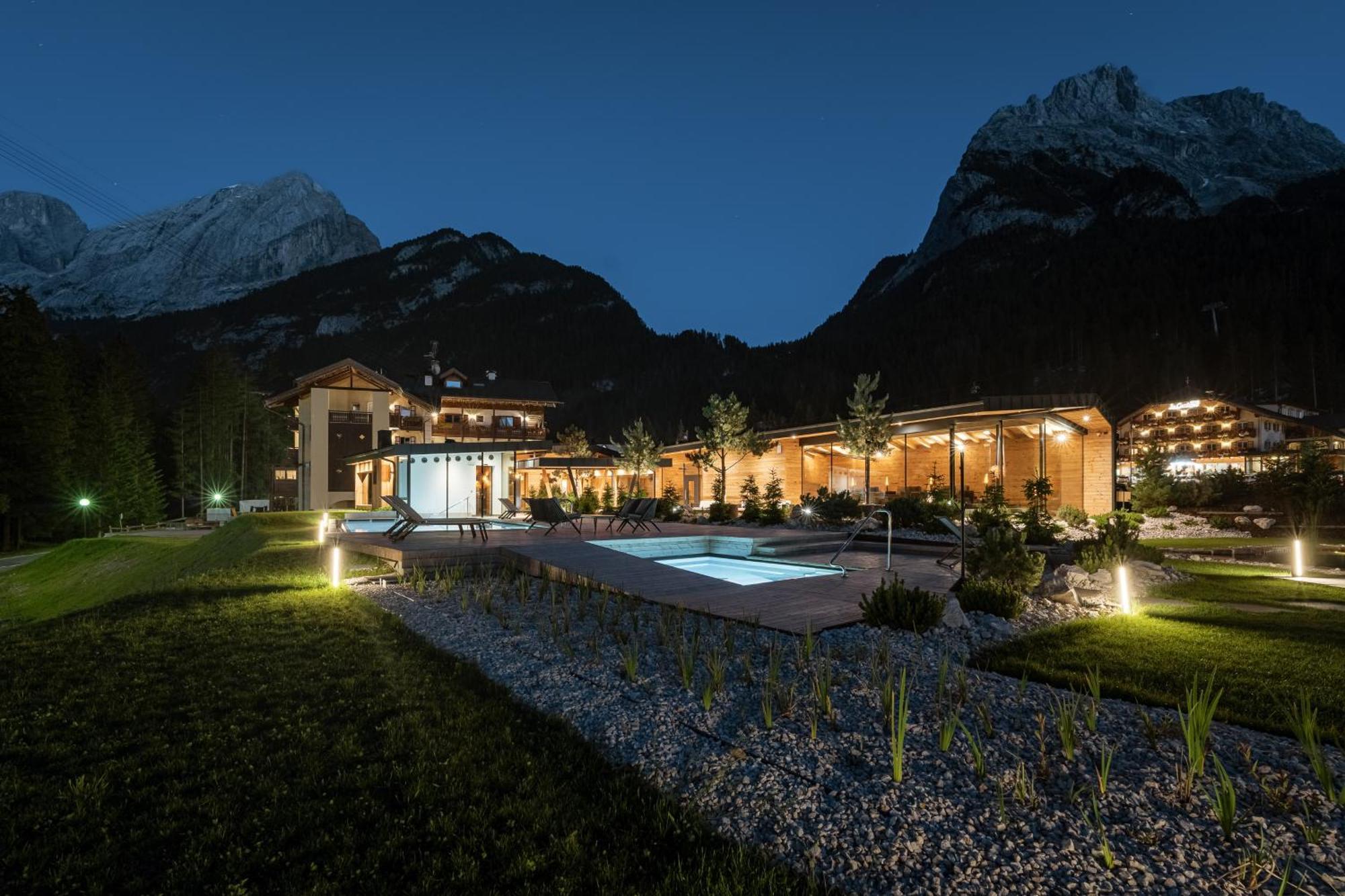 Hotel Majon Miramonti Канацеи Экстерьер фото